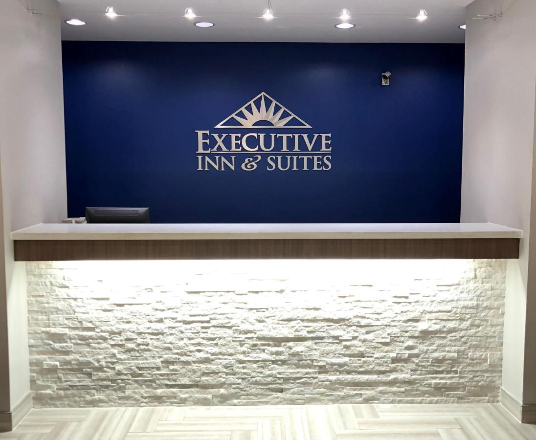 Executive Inn And Suites Joaquin Eksteriør billede