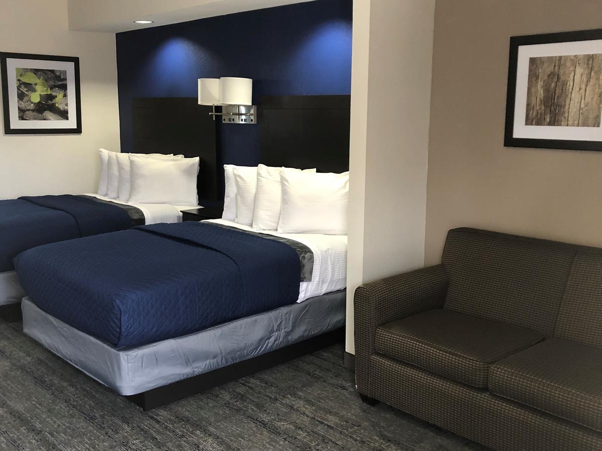Executive Inn And Suites Joaquin Eksteriør billede